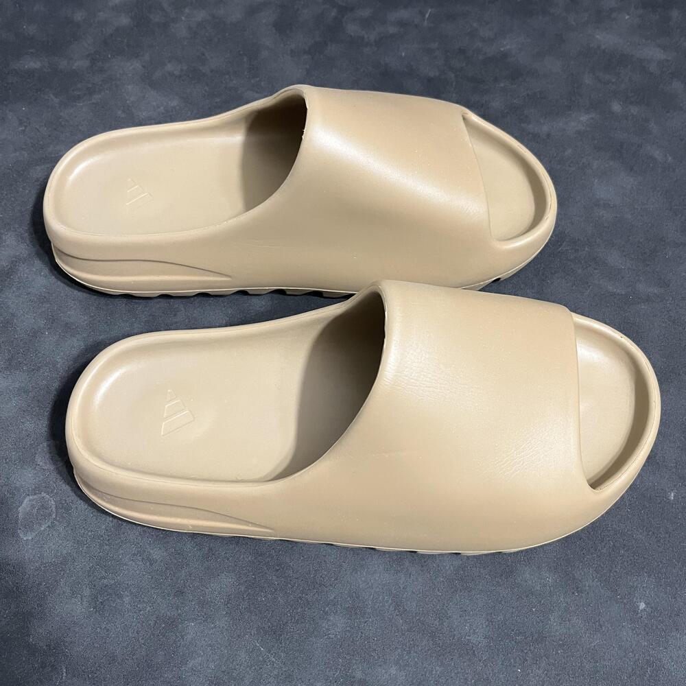 Adidas Yeezy Slide Shoes Mens Size 11 EU45 Beige Foam Sandals Slip On Comfort